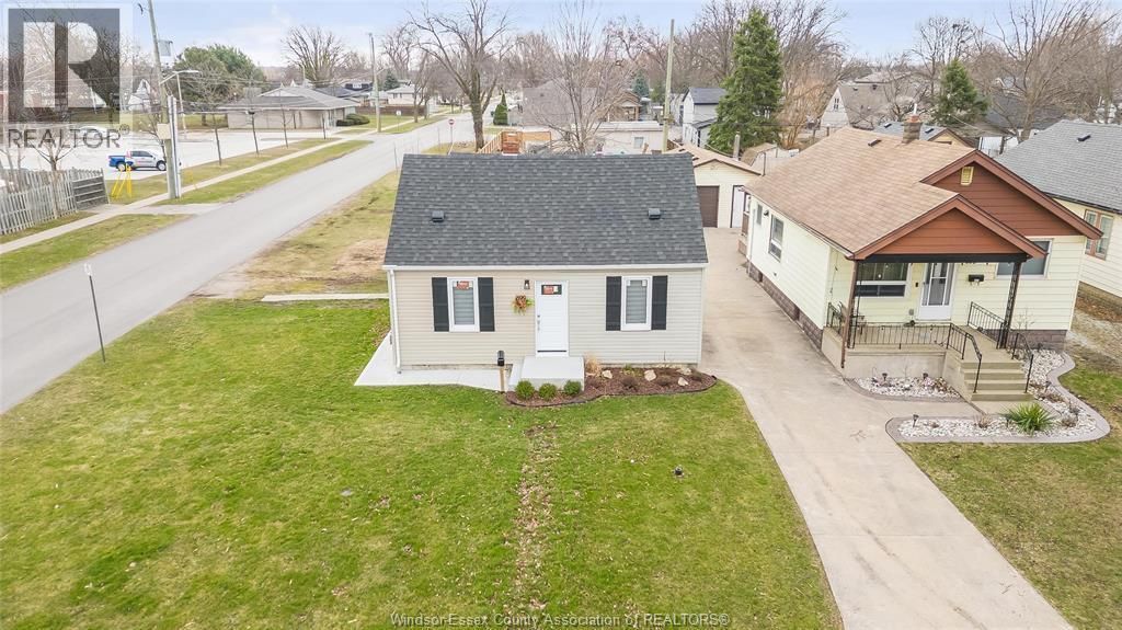 699 Alexandrine Street, Windsor