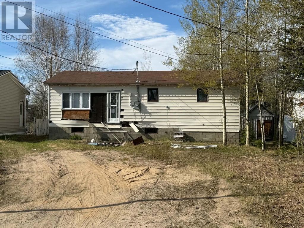 16 Pleasant Avenue, Happy Valley-Goose Bay