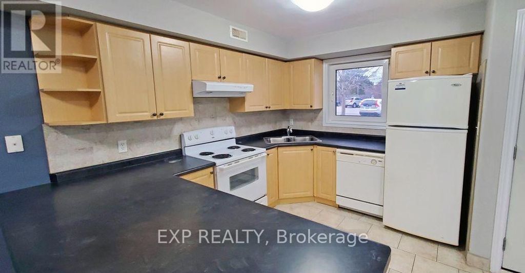 246 Lakeshore Road, St. Catharines (vine/linwell)