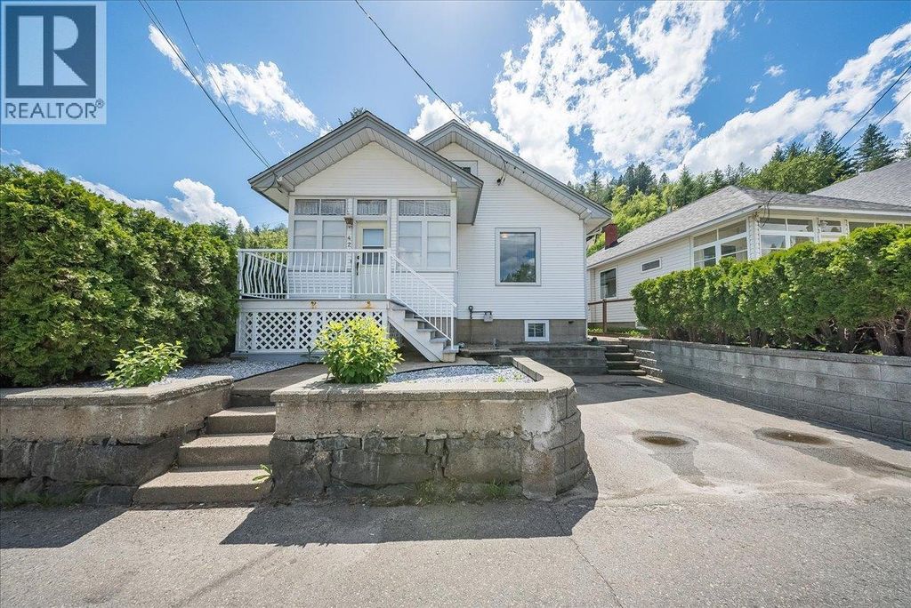 426 Austad Lane, Trail