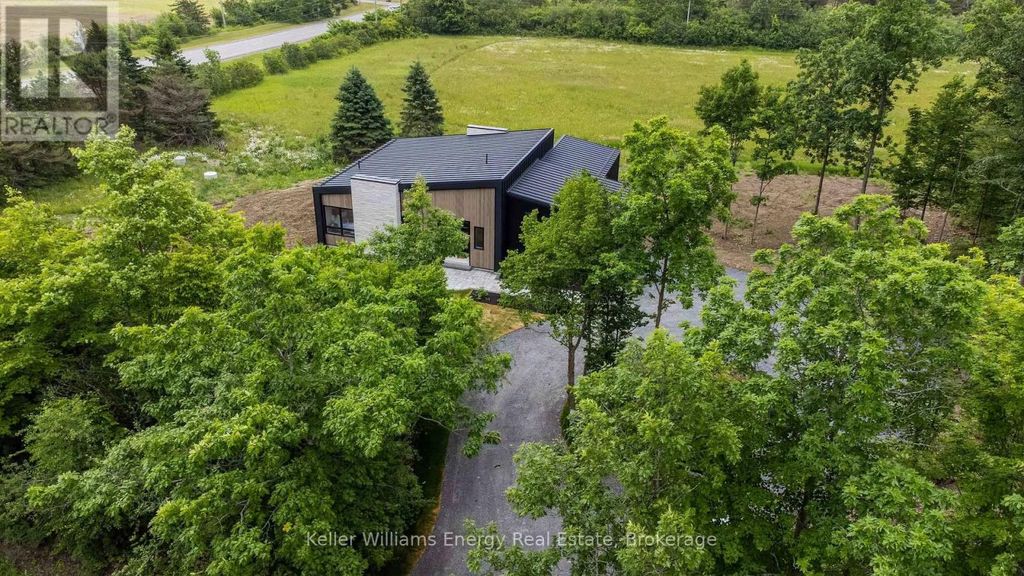 13 Partridge Hollow Road, Prince Edward County (hillier Ward)