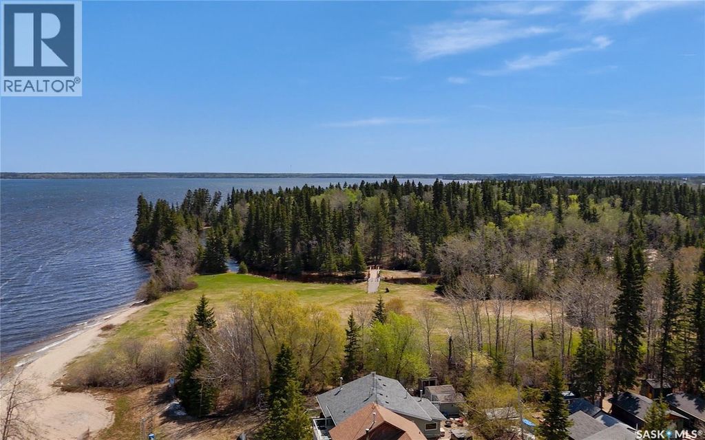 4 3rd Crescent S, Candle Lake