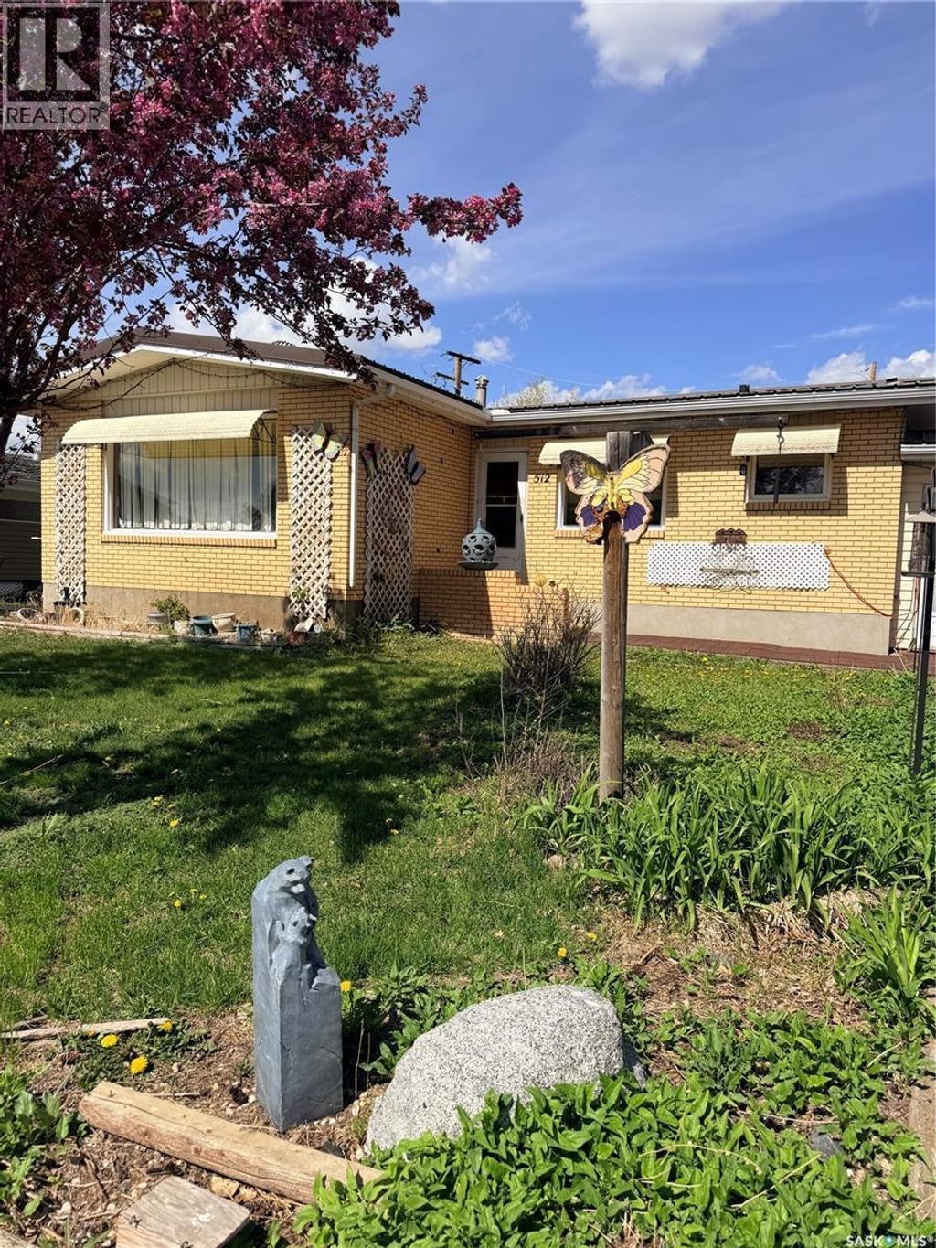 512 Mcnab Street, Burstall