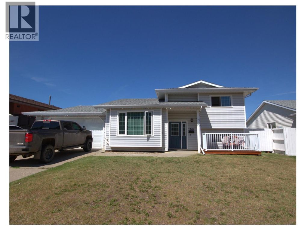 1704 Cedarwood Court, Dawson Creek