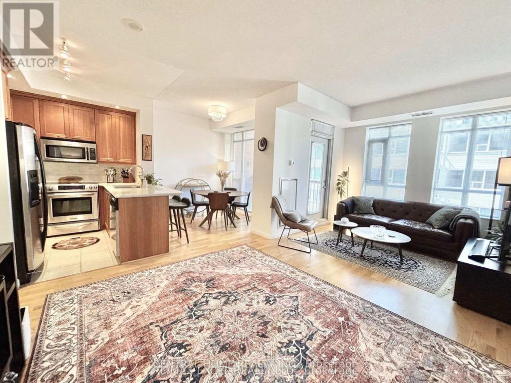 426 - 900 Mount Pleasant Road, Toronto (mount Pleasant West)
