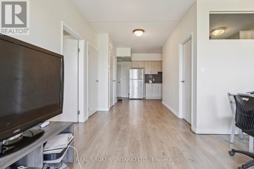 G607 - 275 Larch Street, Waterloo