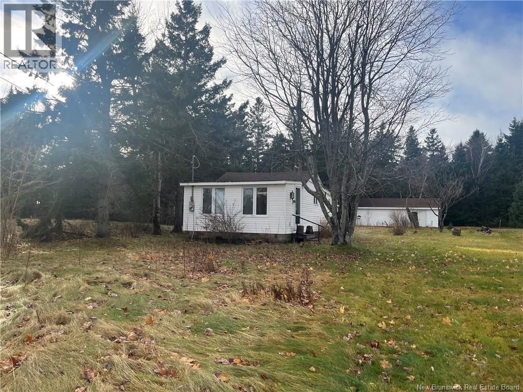 1237 Route 475, Bouctouche Bay