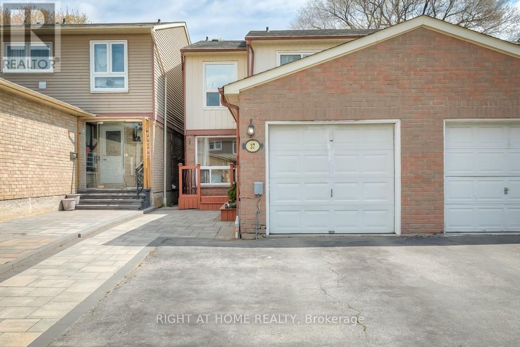 37 Mcknight Drive, Toronto (malvern)