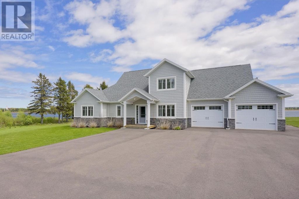 38 Quincy Adams Road, Grand River