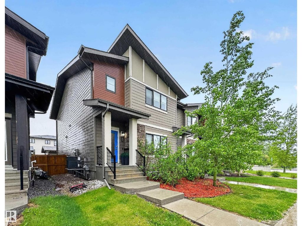 17 Amesbury Wd, Sherwood Park