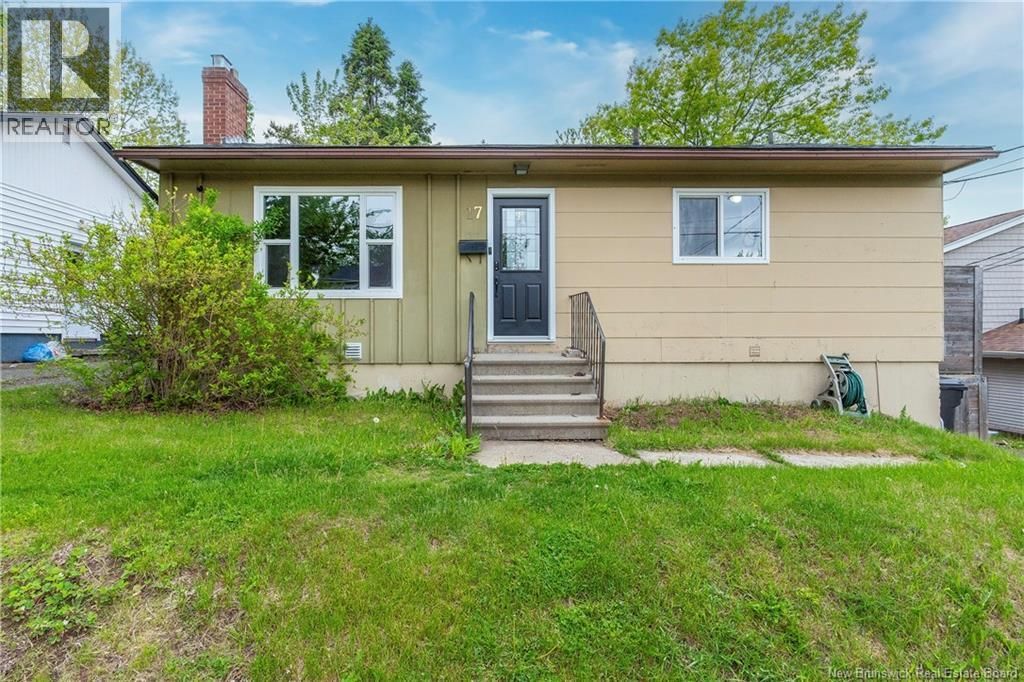 17 Garfield Street, Moncton