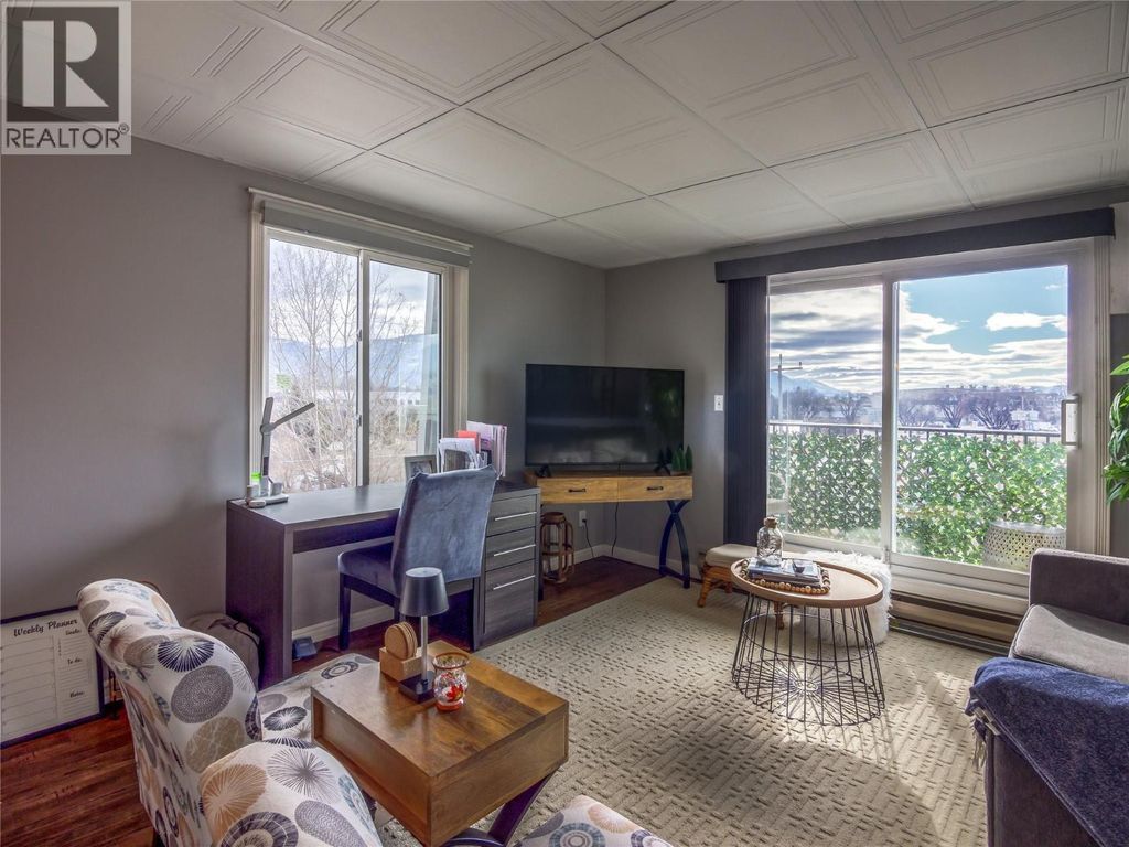 922 Dynes Avenue Unit# 301, Penticton