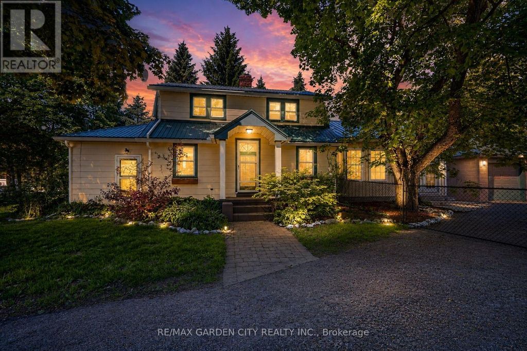 323 Regional 20 Road, Pelham (north Pelham)