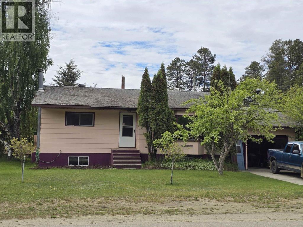 1355 7th Avenue, Valemount