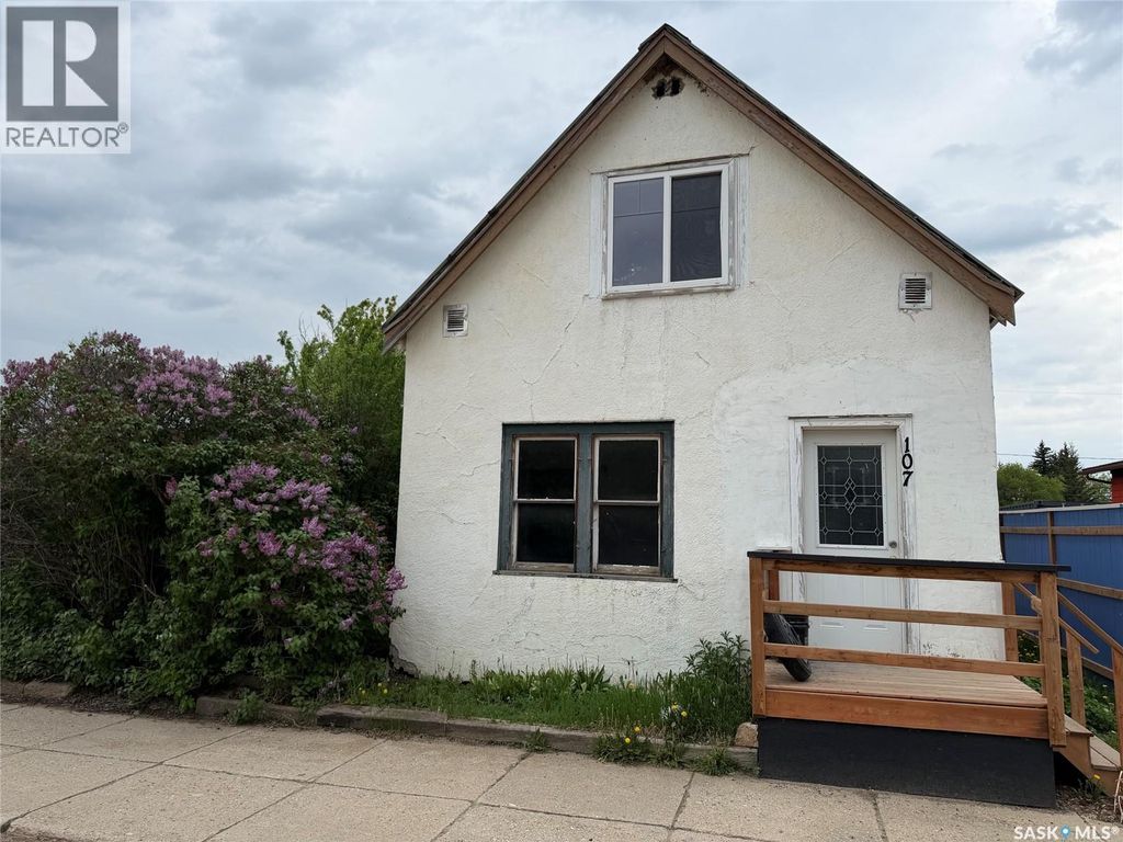 107 Main Street, Shell Lake