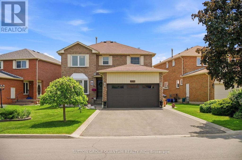 276 Lech Walesa Drive, Mississauga (fairview)