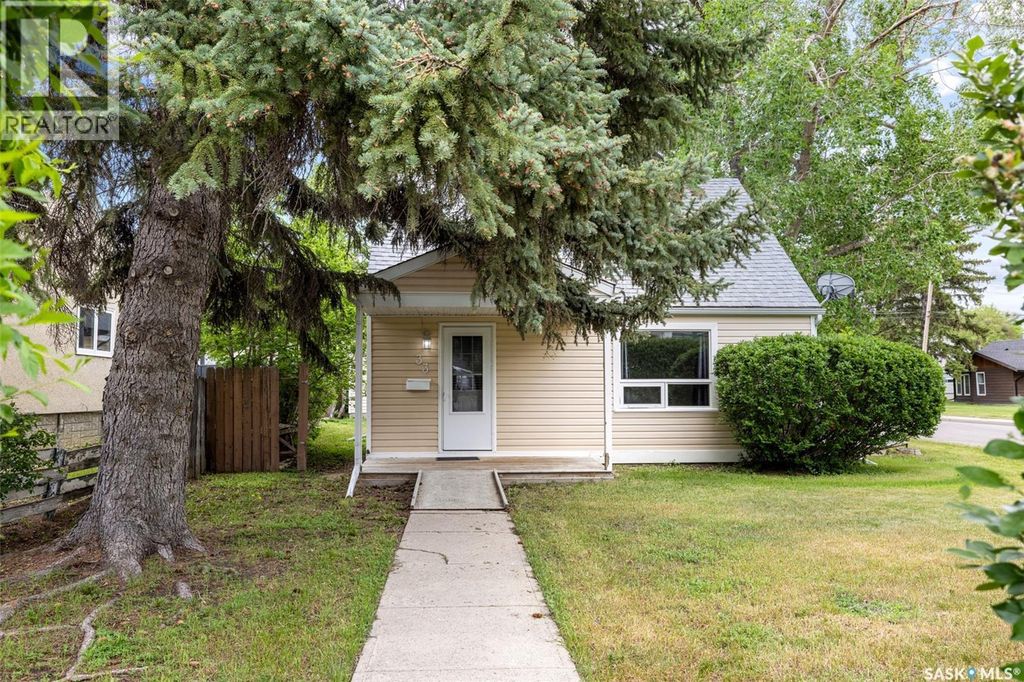 33 Merritt Crescent, Regina
