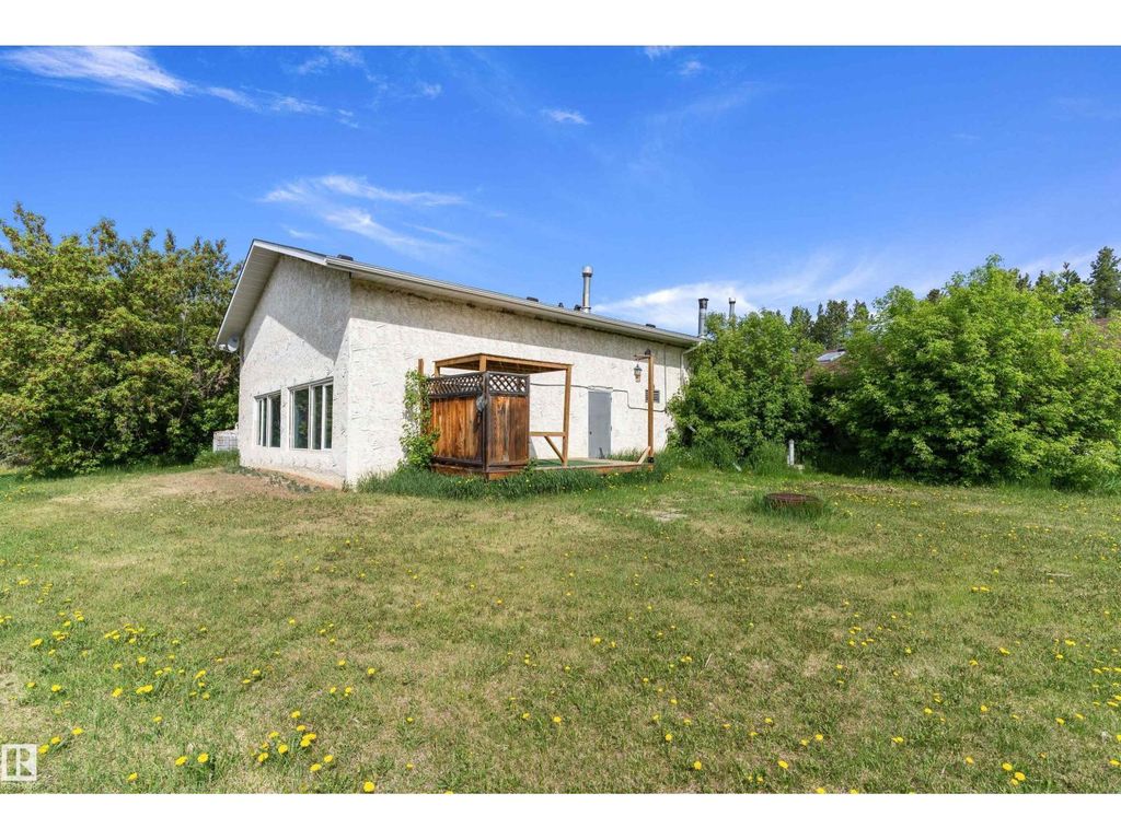 20415 Quadrant Ave Sw, Edmonton