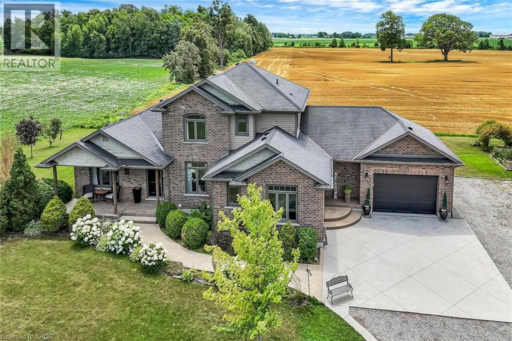 560 Concession 11 Walpole Road, Hagersville