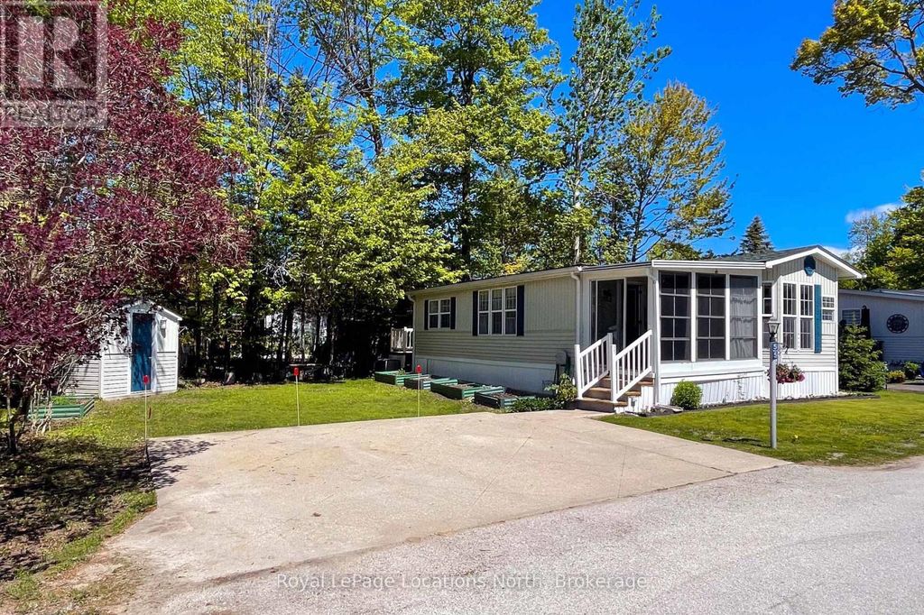 55 Topaz Street, Wasaga Beach