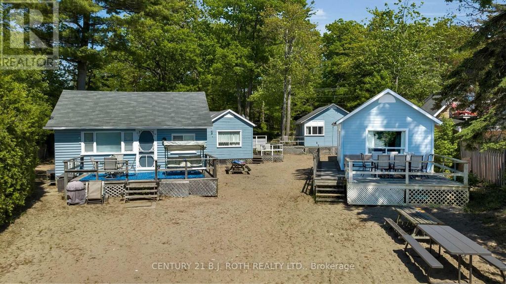 2026 Tiny Beaches Road S, Tiny