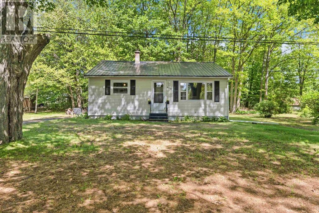 998 Maple Avenue, Aylesford