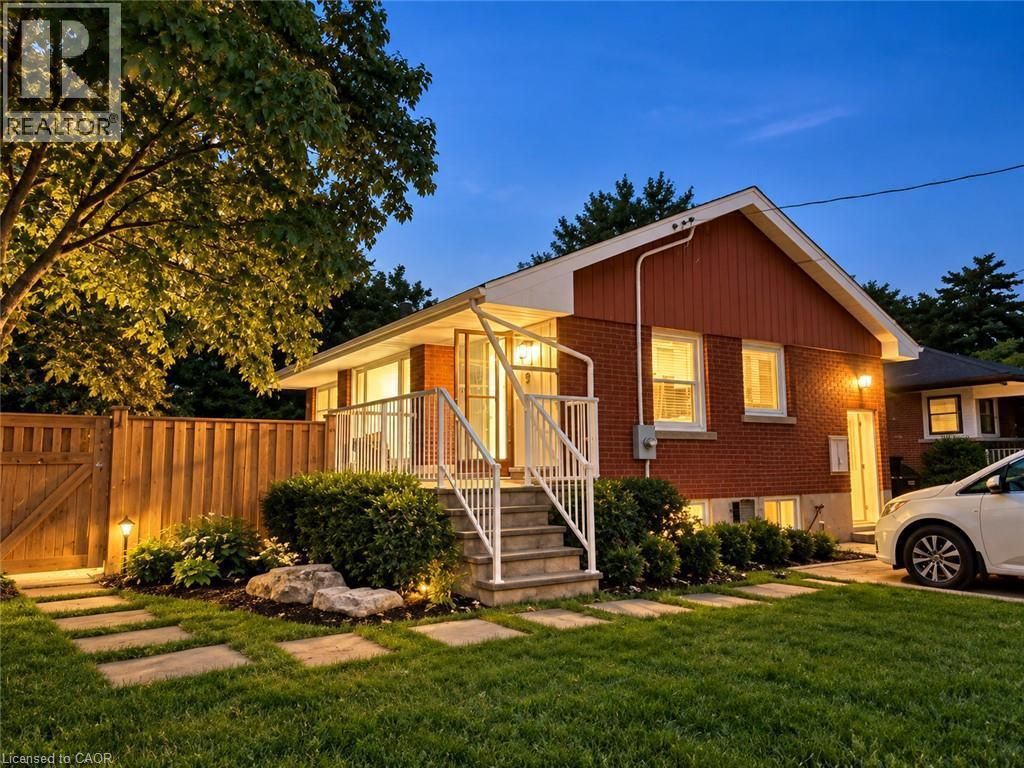 9 Grenadier Drive, Hamilton