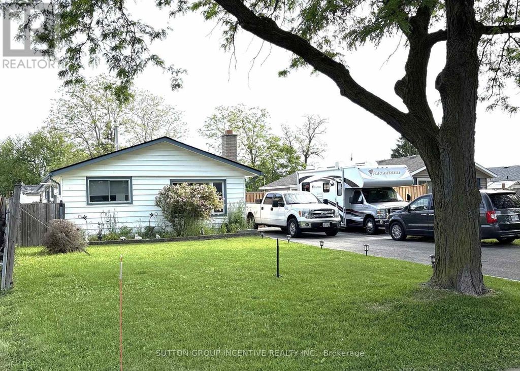 5 Lanark Crescent, St. Catharines (carlton/bunting)