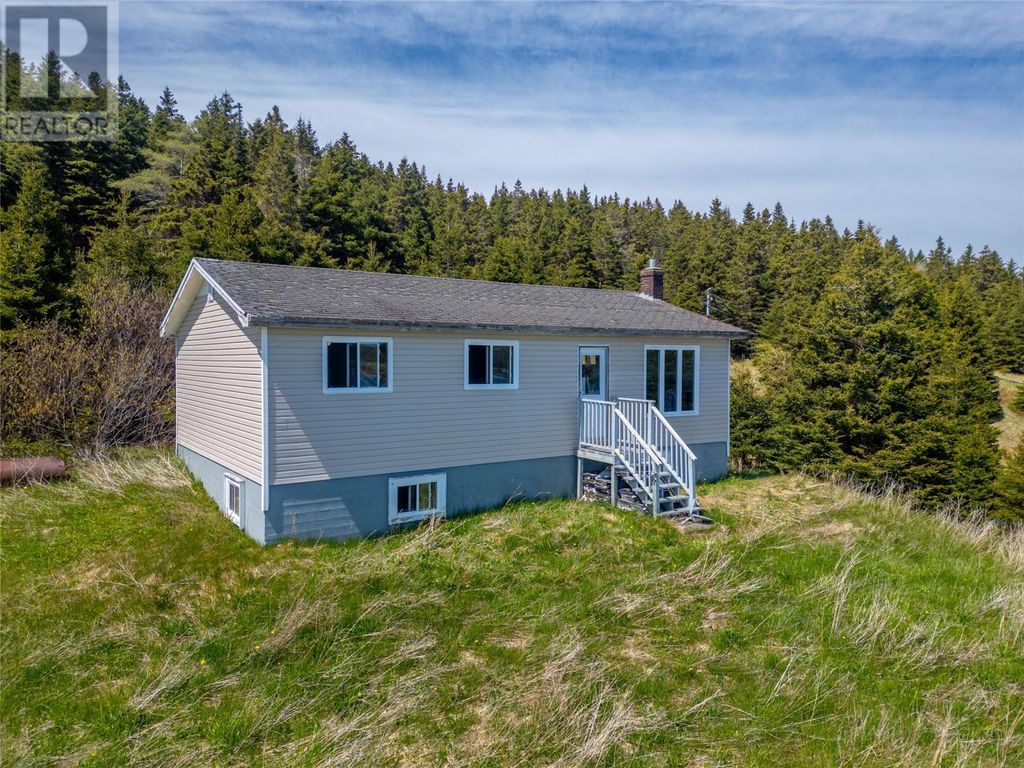 592 Main Road, Mount Carmel