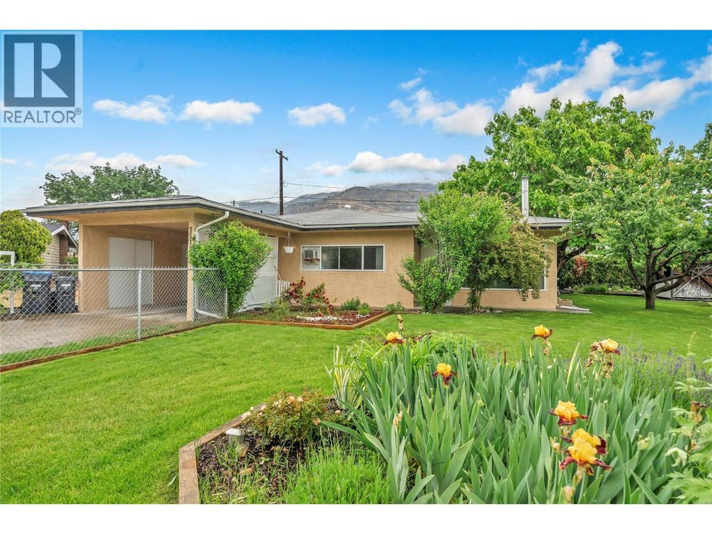 7513 Crest-a-way Road, Oliver