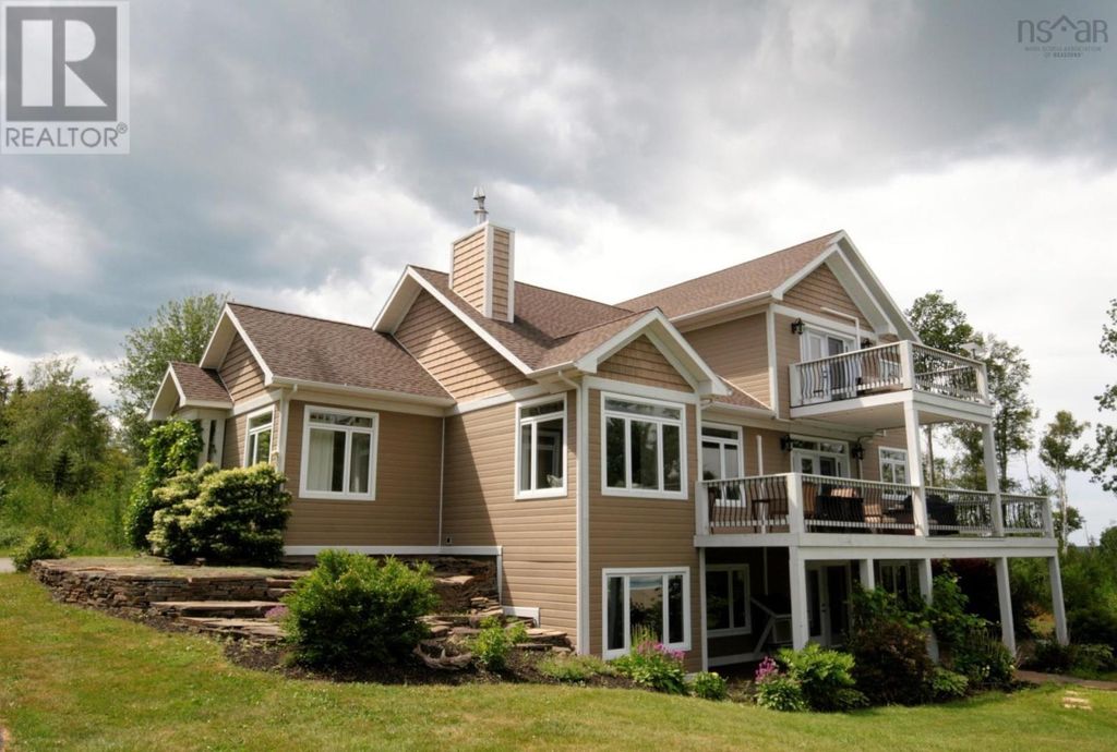14120 Highway 6, Wallace