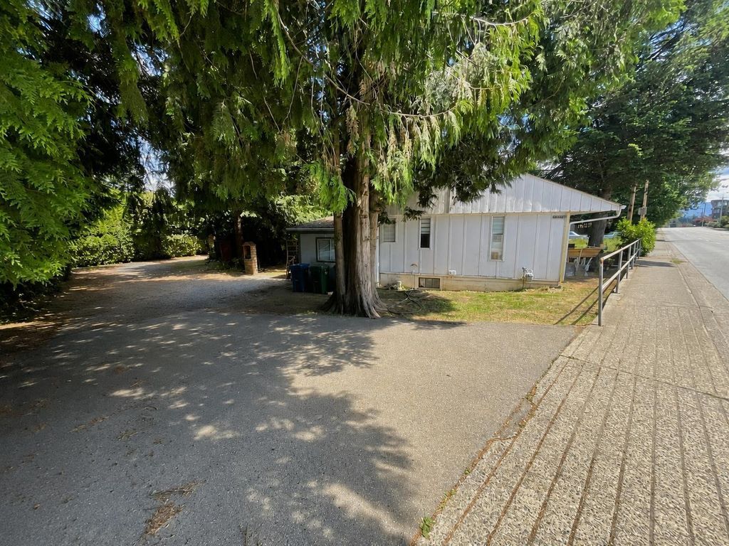 33431 George Ferguson Way, Abbotsford