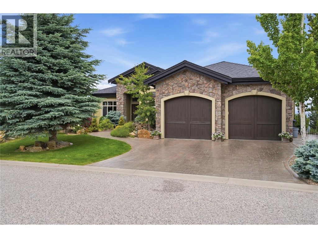 990 Hewetson Avenue, Kelowna