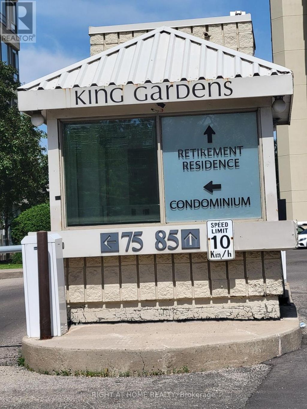 Ph2 - 75 King Street E, Mississauga (cooksville)