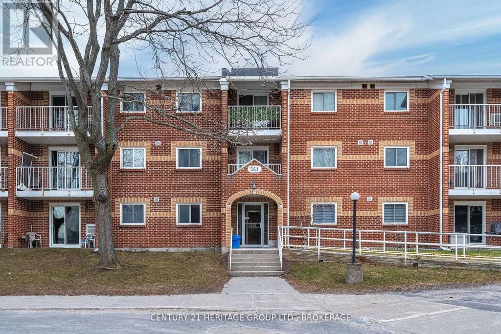 202 - 561 Armstrong Road, Kingston (east Gardiners Rd)
