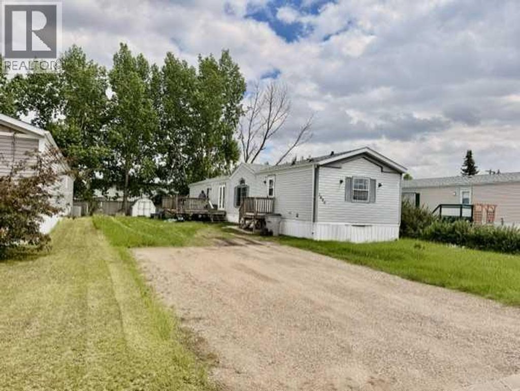 1809 2a Street Crescent, Wainwright