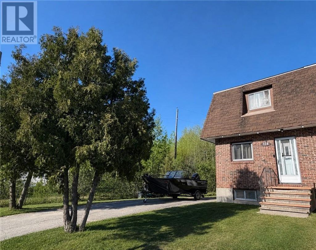 114 Minto Street, Chapleau