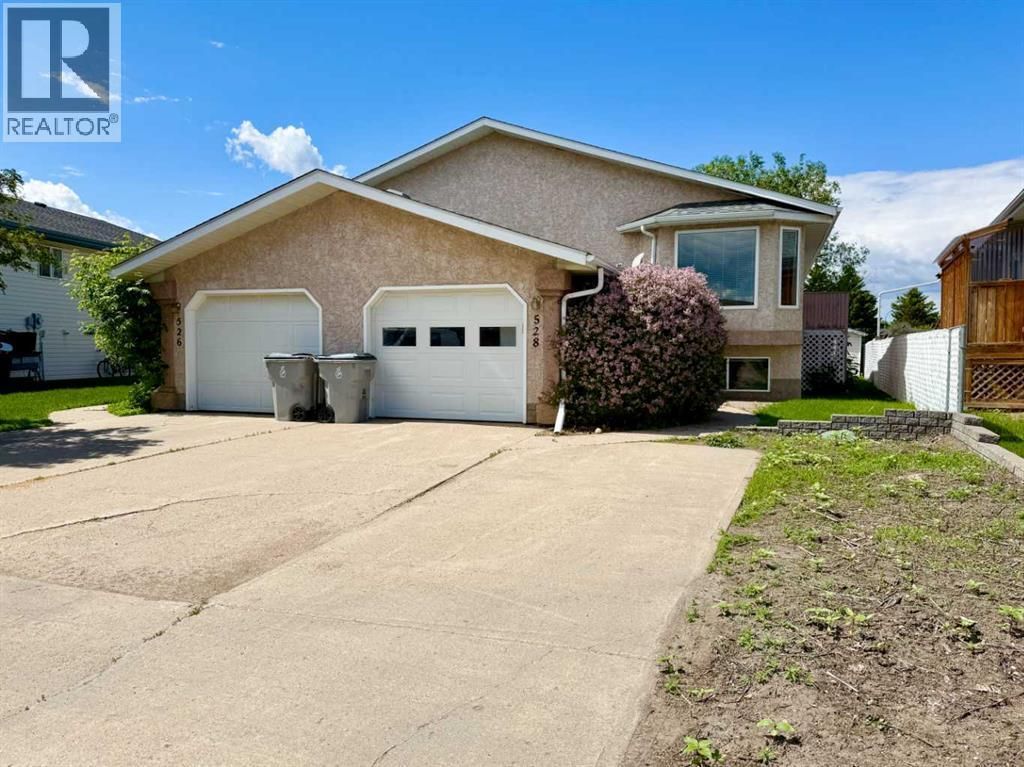 528 16 Street, Wainwright