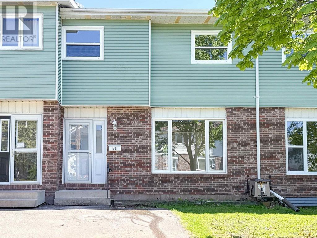 12 Dawson Court, Charlottetown