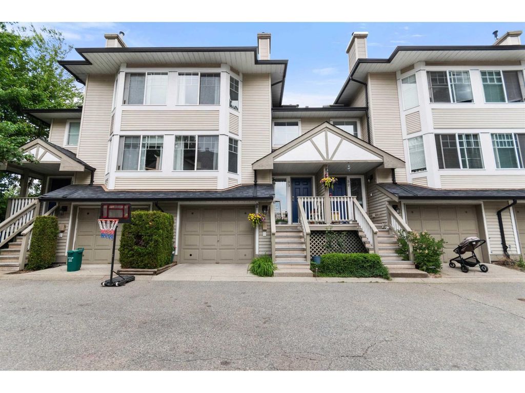 33 7640 Blott Street, Mission