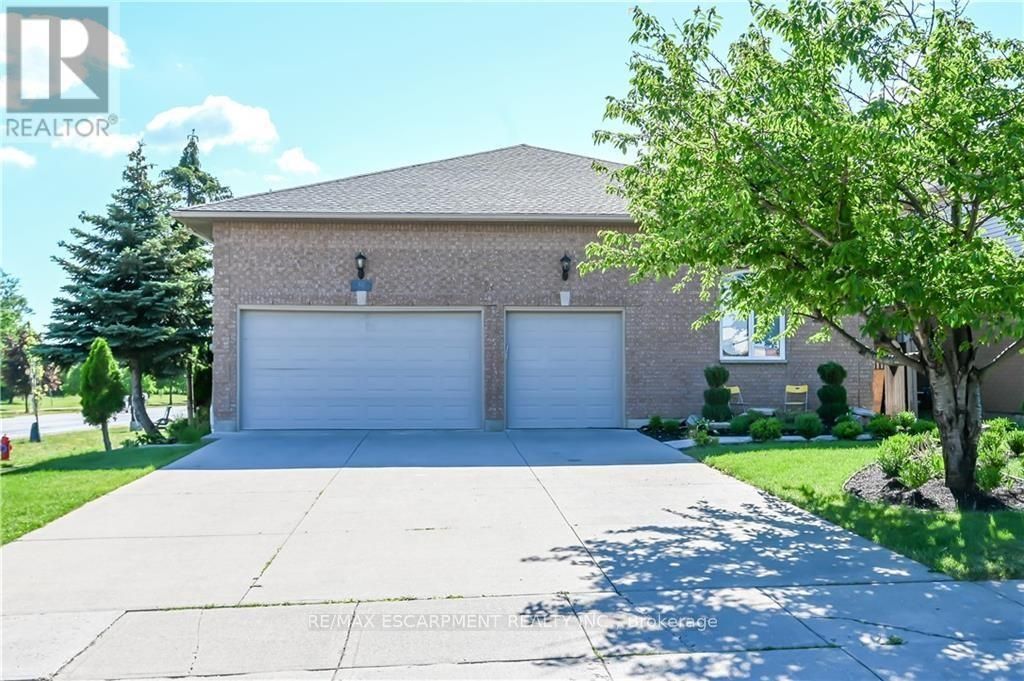 Lower - 296 Winterberry Drive, Hamilton (stoney Creek)