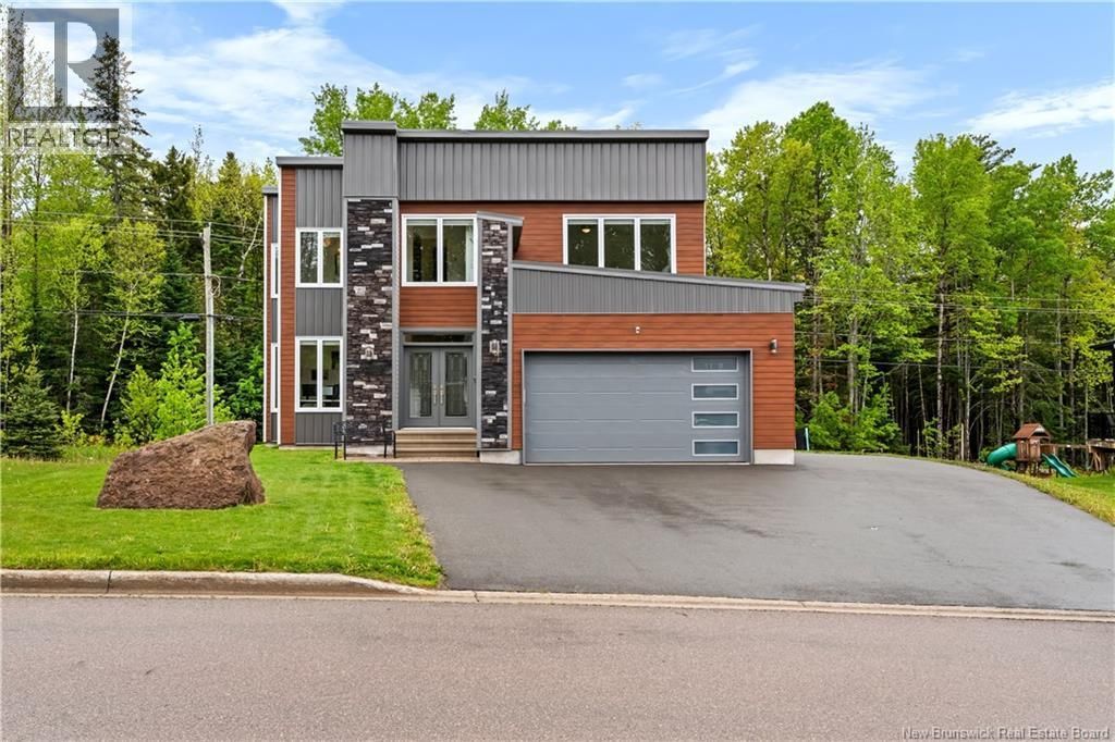 16 Parkplace Lane, Moncton