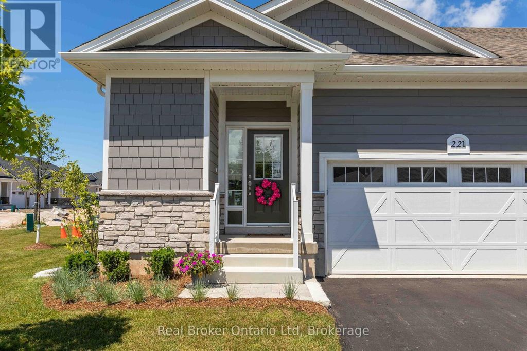 221 Ironwood Way, Georgian Bluffs