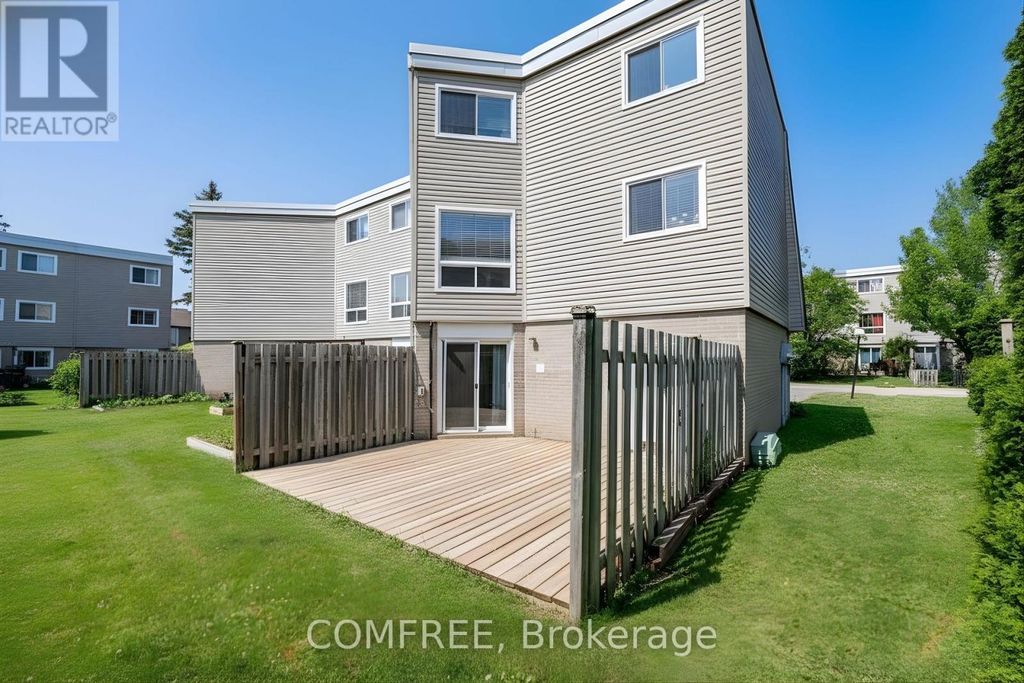26 - 60 Elmsdale Drive, Kitchener