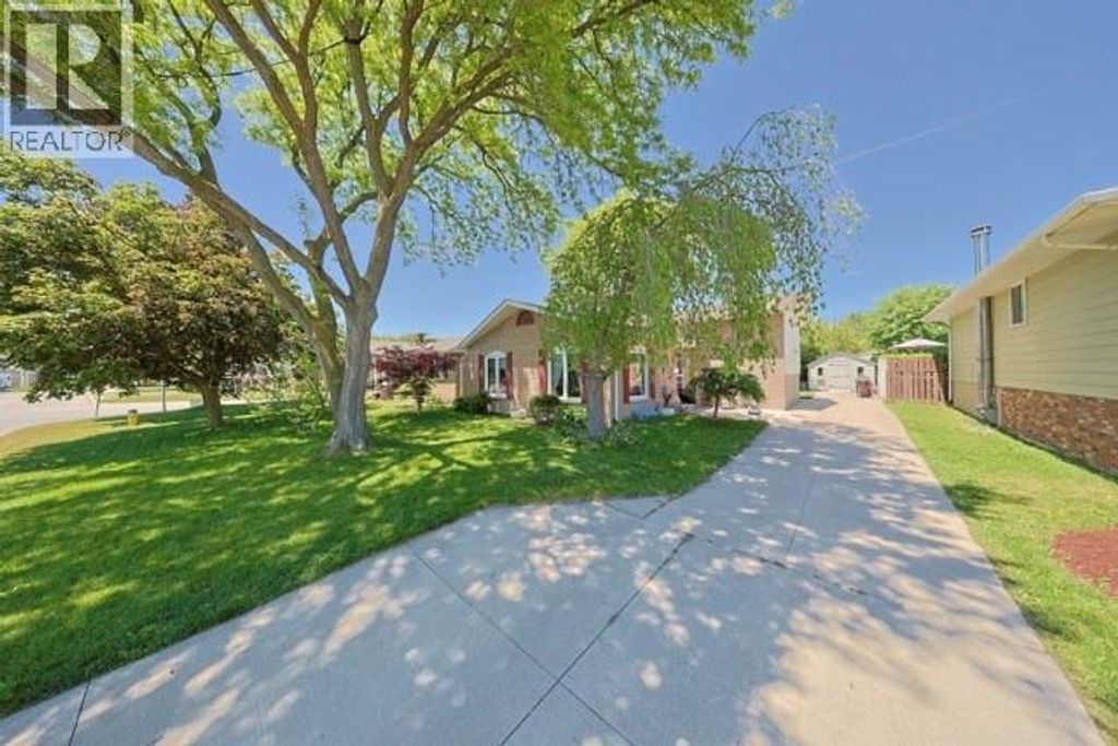 22 Turner Drive, Sarnia