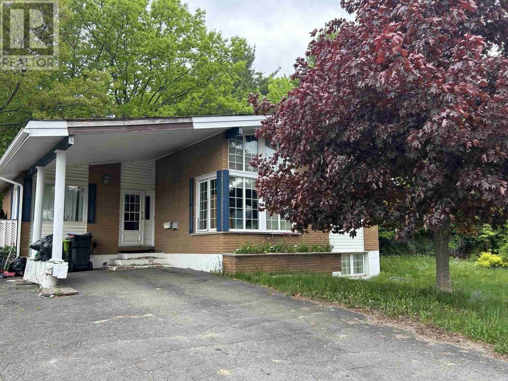 9 Tadcaster Pl, Sault Ste. Marie