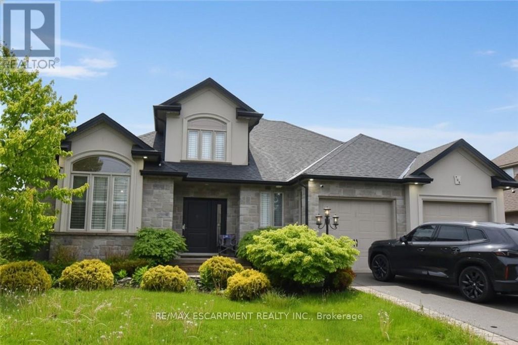 708 Winston Road, Grimsby (grimsby Beach)