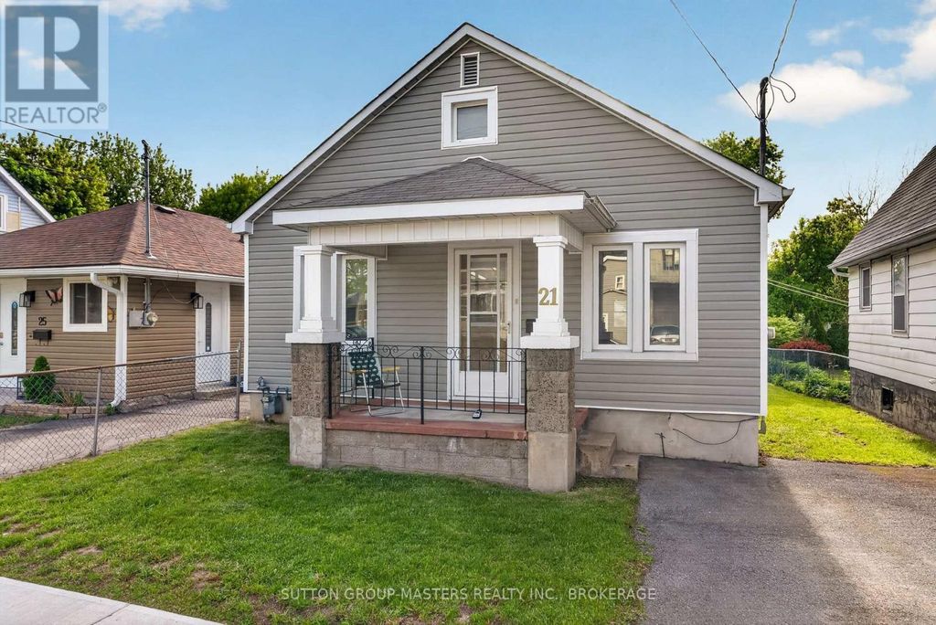21 Connaught Street, Kingston (east Of Sir John A. Blvd)