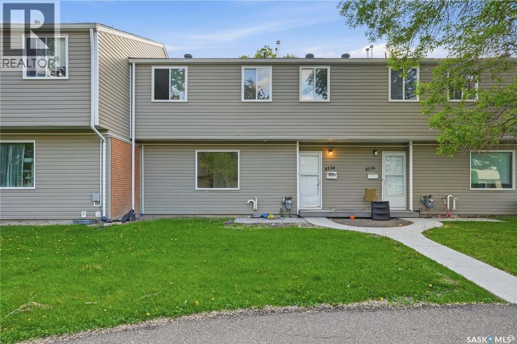 4134 Castle Road, Regina