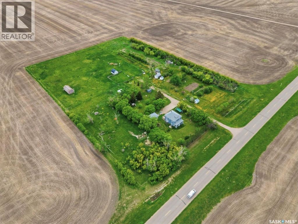 "land Of The Living Skies" Acreage, Davidson